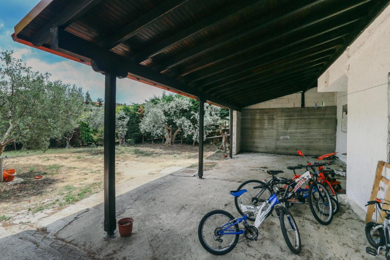 Villa Kalma Trilofo  Exterior photo