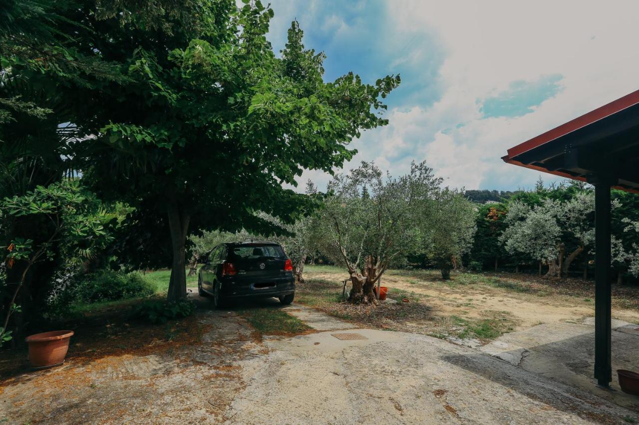 Villa Kalma Trilofo  Exterior photo
